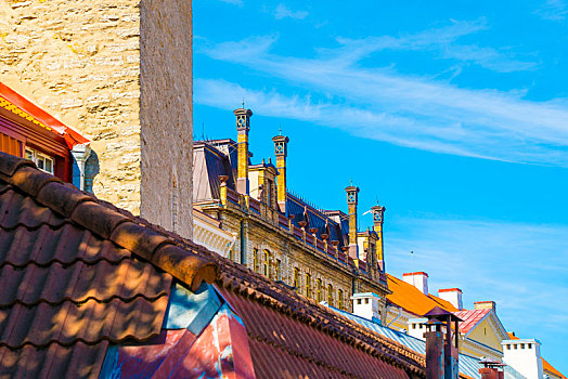 爱沙尼亚塔林教堂屋顶北欧哥特式建筑风格油画色彩
