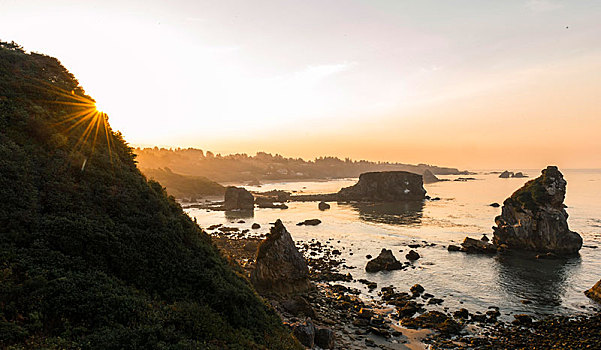 日出,崎岖,海边风景,许多,岩石,岛屿,海滩,州立公园,俄勒冈,美国,北美