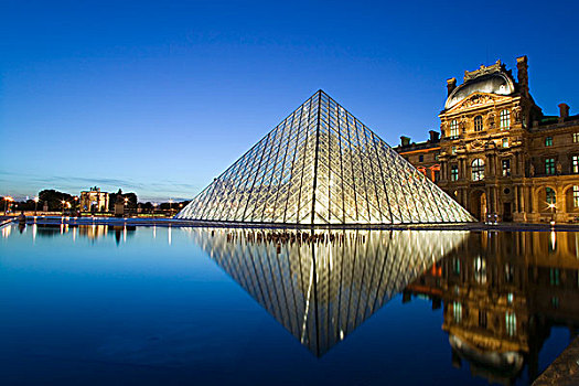 反射,金字塔,博物馆,水中,卢浮宫金字塔,卢浮宫,巴黎,法国