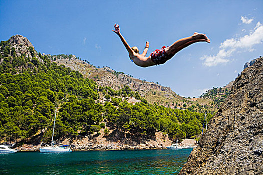 男青年,跳水,海洋,马略卡岛,西班牙