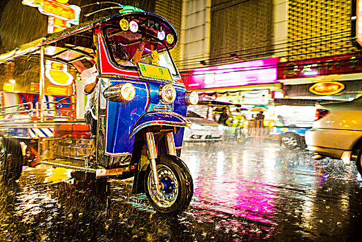 嘟嘟车,速度,雨,市区,曼谷,夜晚