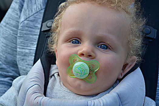 9个月大,男婴,蓝眼睛