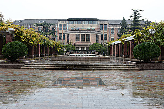 清华大学-生物馆