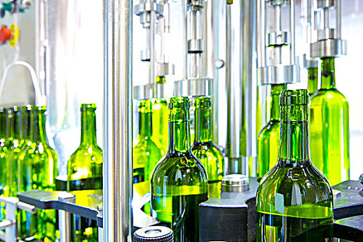 白葡萄酒,玻璃杯,装瓶,机器,葡萄酒厂