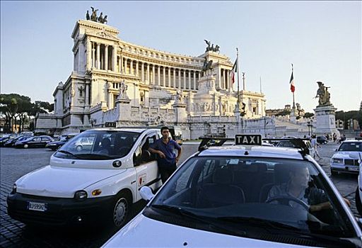 出租车站,国家纪念建筑,威尼斯广场,罗马,拉齐奥,意大利,欧洲