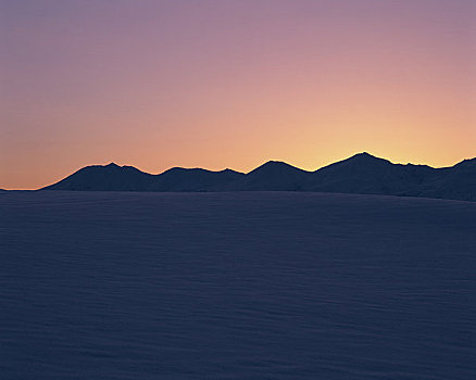 雪原,山脉