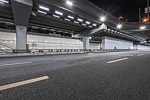 地下通道modernhighwaytunnelunderpass