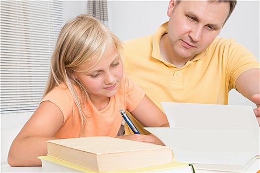 父亲,帮助,女儿,家庭作业