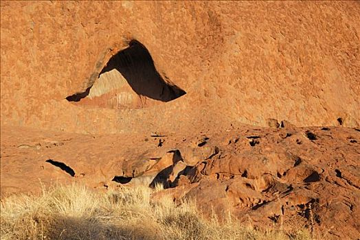 乌卢鲁巨石,艾尔斯巨石,特写,洞穴,卡塔曲塔国家公园,北领地州,澳大利亚
