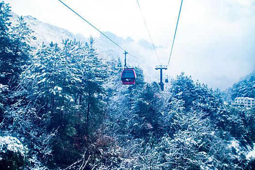 冰雪天天门山索道