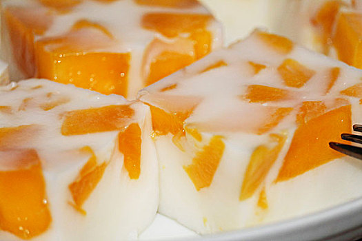 芒果牛奶椰汁糕
