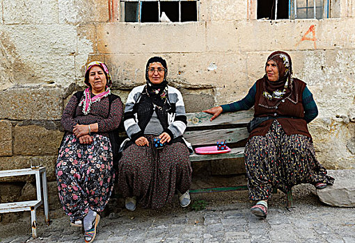 女人,坐,长椅,省,卡帕多西亚,中安那托利亚,区域,安纳托利亚,土耳其,亚洲