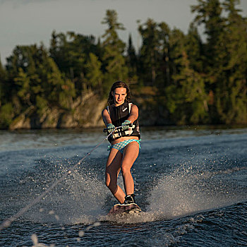 女孩,滑水,湖,木头,安大略省,加拿大