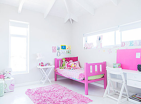 闺房,粉色,床,地毯,玩具