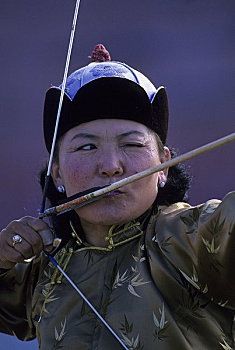 蒙古,乌兰巴托,那达慕大会,射箭,女人