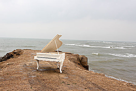 海边钢琴