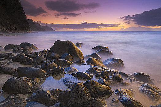 石头,海滩,日落,纳帕利海岸,考艾岛,夏威夷,美国