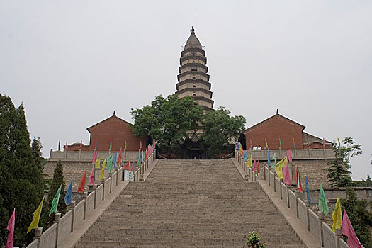 山西新绛龙兴寺