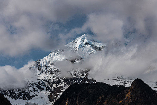 梅里雪山