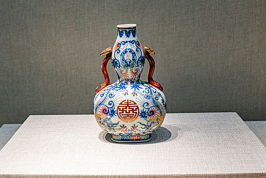 江苏省镇江市镇江博物馆收藏的瓷器