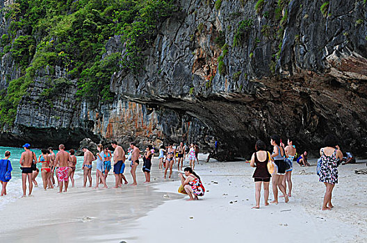 泰国普吉岛皮皮岛,情人沙滩优美景色