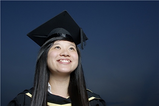 微笑,亚洲女性,毕业,阴天,背景