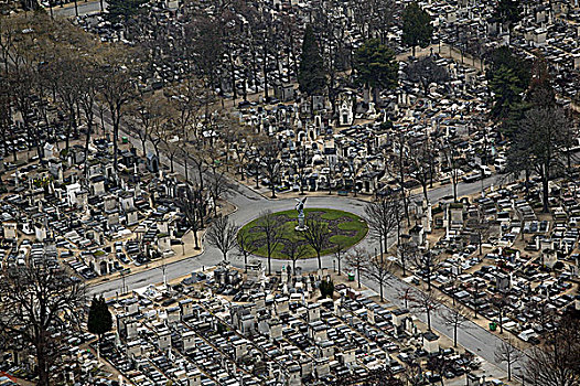 鸟瞰法国巴黎墓地