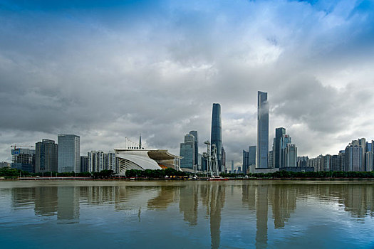 中国广东广州,台风过后大雨初晴的珠江新城中央商务区