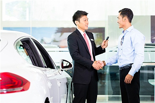 亚洲人,汽车推销员,销售,汽车,顾客