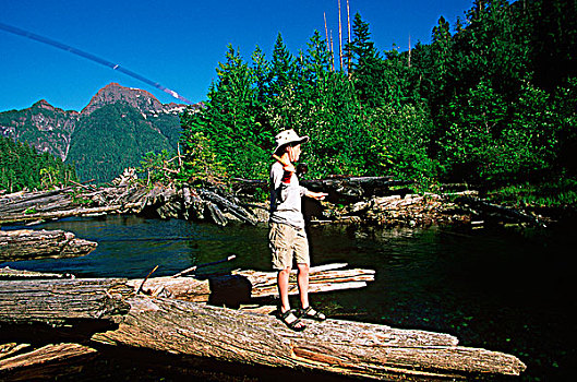 河,儿童,钓鱼,温哥华岛,不列颠哥伦比亚省,加拿大