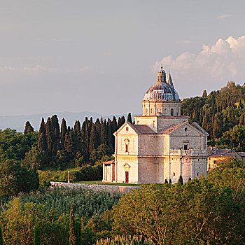 教堂,蒙蒂普尔查诺红葡萄酒,托斯卡纳,锡耶纳省,意大利,欧洲