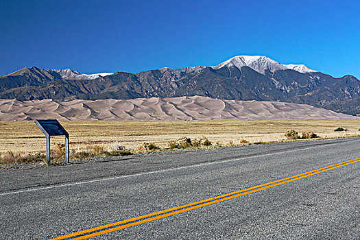 街道,后面,山,沙丘,国家公园,保存,科罗拉多,美国,北美