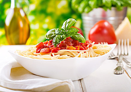 盘子,意大利面,番茄酱