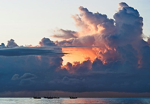 渔船,日出,正面,生动,云,岛屿,省,苏门答腊岛,印度尼西亚,亚洲