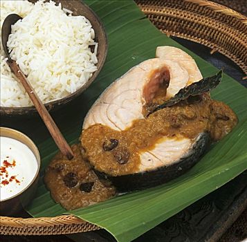 三文鱼肉片,酸乳酱,孟加拉,印度