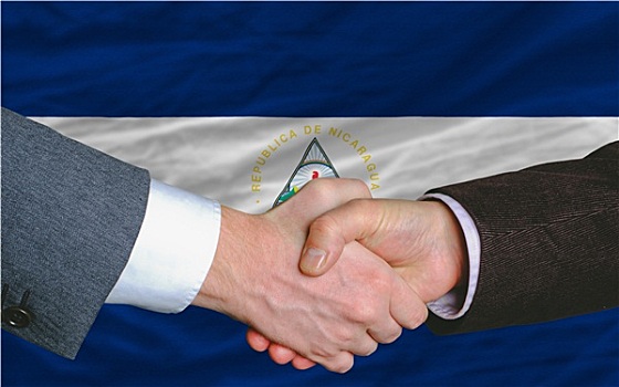商务人士,握手,交易,正面,尼加拉瓜,旗帜
