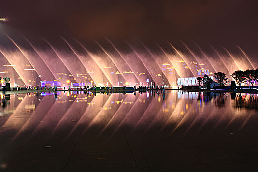 2010年上海世博会-庆典广场