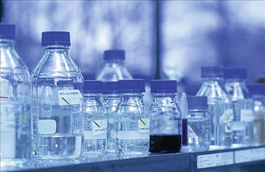 玻璃瓶,蓝色,液体,研究实验室,站立,架子,化学,螺丝,帽,标签
