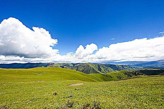 峡谷青山绿水