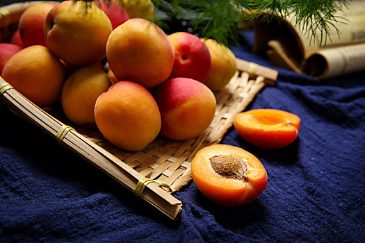 新鲜水果杏儿