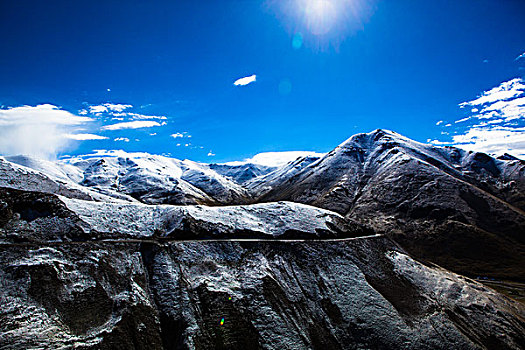 高原雪山