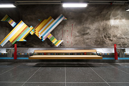 瑞典斯德哥尔摩地铁站景观设计