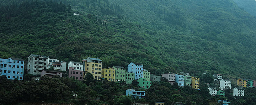 恩施,昭君村,昭君镇,房子,建筑,河流,传说,美女,景点,旅游,展示,雕塑,塑像