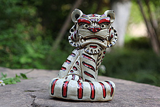 陶泥雕塑老虎