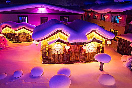 走进,中国雪乡,探访冬日里的童话世界