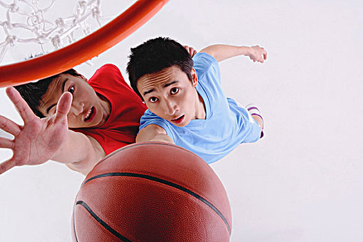 两个男人,玩,篮球,投篮,篮筐