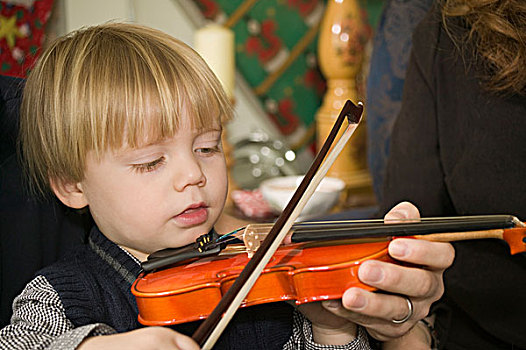 男孩,小提琴