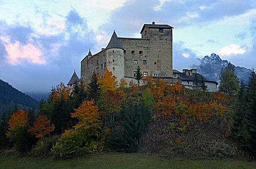 城堡,秋季
