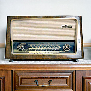旧式,无线电