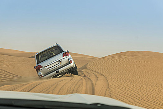 越野,交通工具,驾驶,上方,陡峭,荒漠沙丘,迪拜,阿联酋